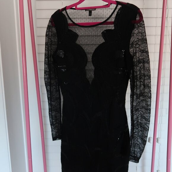 🖤✨ Black Lace & Jeweled Express Dress – Elegant & Fitted ✨🖤 - Picture 2 of 7